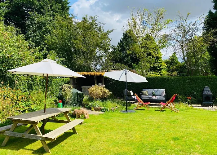 Hayfield Cottage Spacious Detached Luxury Home