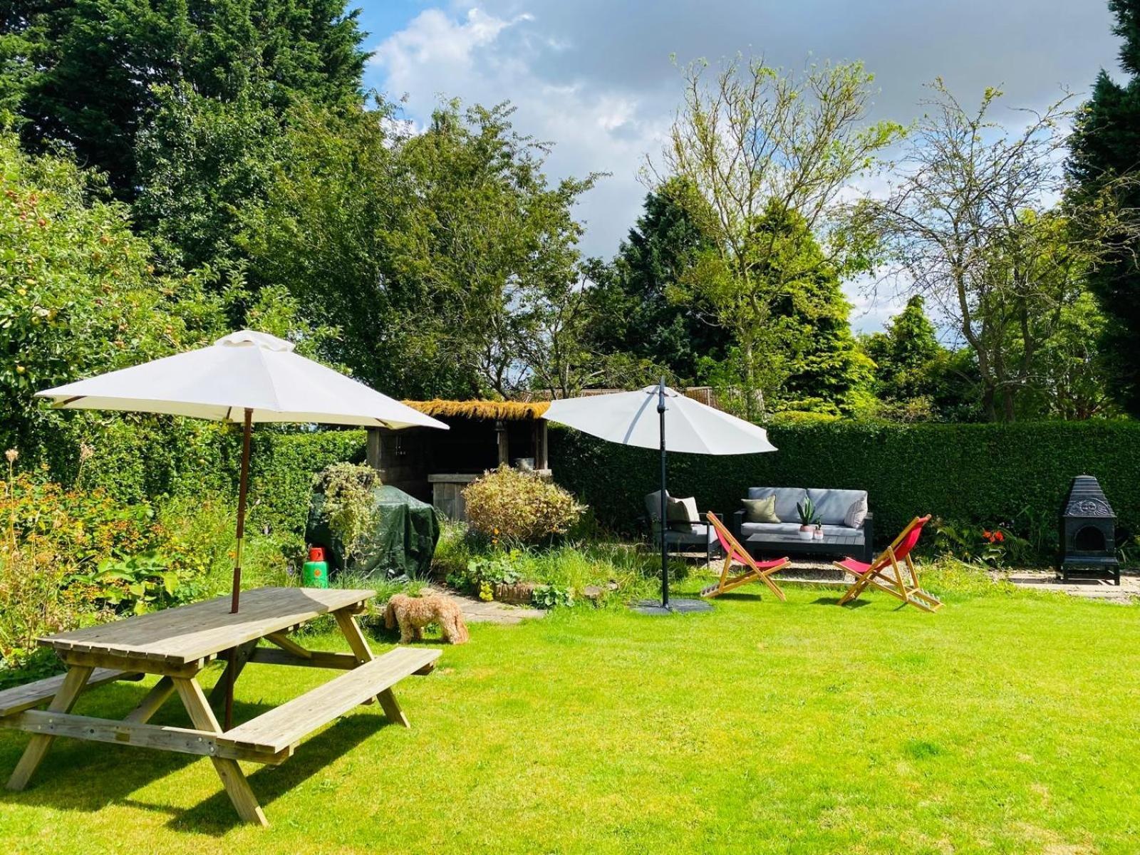 Hayfield Spacious Detached Luxury Holiday home